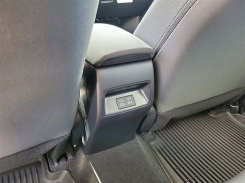 Used 2026 Toyota Corolla LE image 11