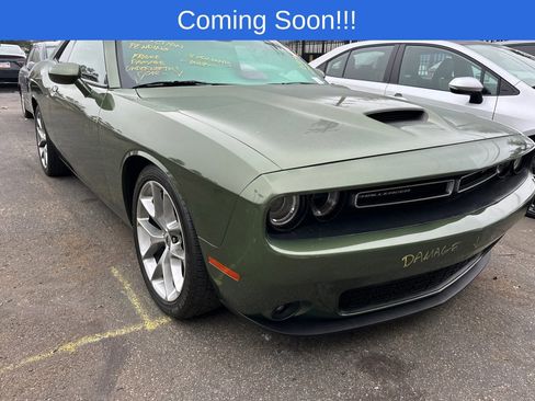 Used 2022 Dodge Challenger GT image 2
