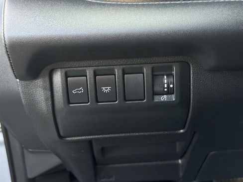 Used 2024 Subaru Ascent Limited w/ Technology Package AWD/4WD image 25