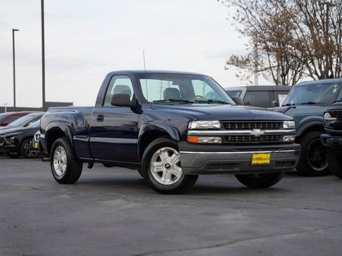 Used 2002 Chevrolet Silverado 1500 2WD Regular Cab image 2