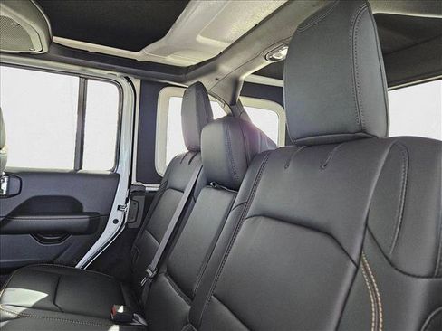 New 2025 Jeep Wrangler Unlimited Rubicon 392 image 15