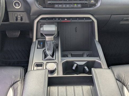 Used 2022 Toyota Tundra SR5 AWD/4WD image 18