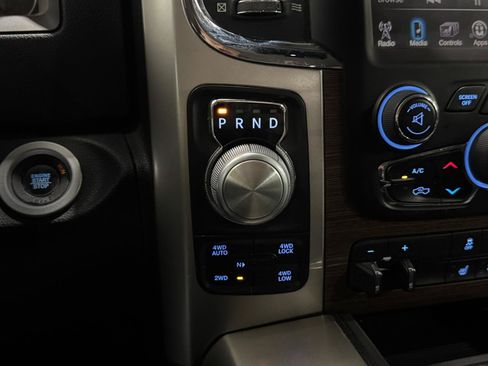 Used 2017 RAM 1500 Laramie w/ Convenience Group AWD/4WD image 7