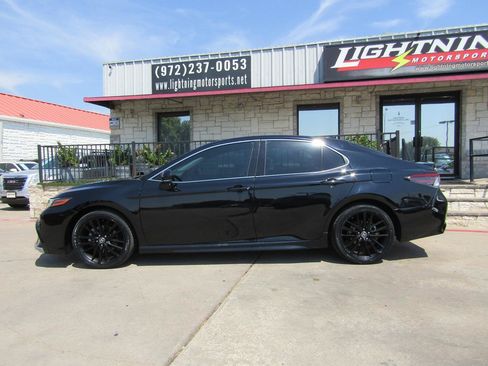 Used 2021 Toyota Camry XSE FWD image 2