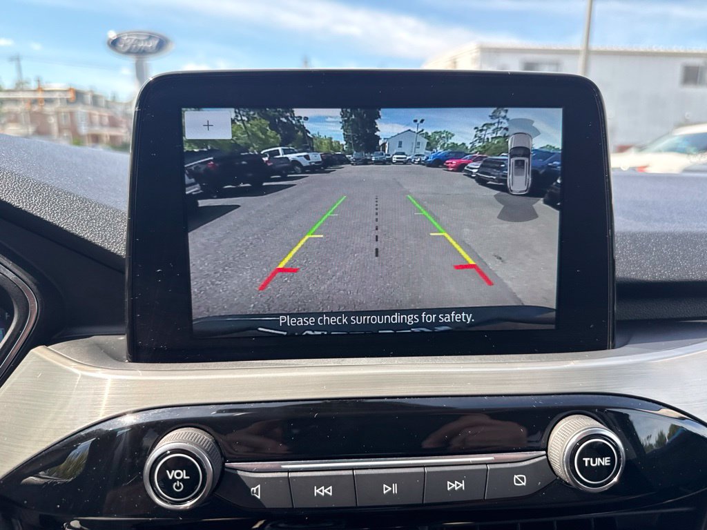 Used 2022 Ford Escape Titanium w/ Class II Trailer Tow Package AWD/4WD image 25