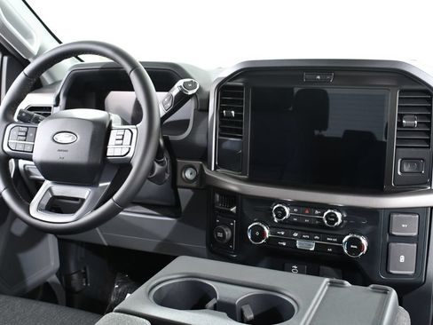 New 2026 Ford F150 XLT w/ XLT Chrome Appearance Package AWD/4WD image 8