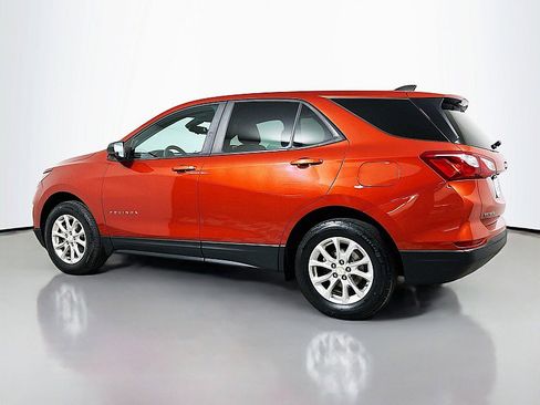 Used 2020 Chevrolet Equinox LS w/ LS Convenience Package image 5