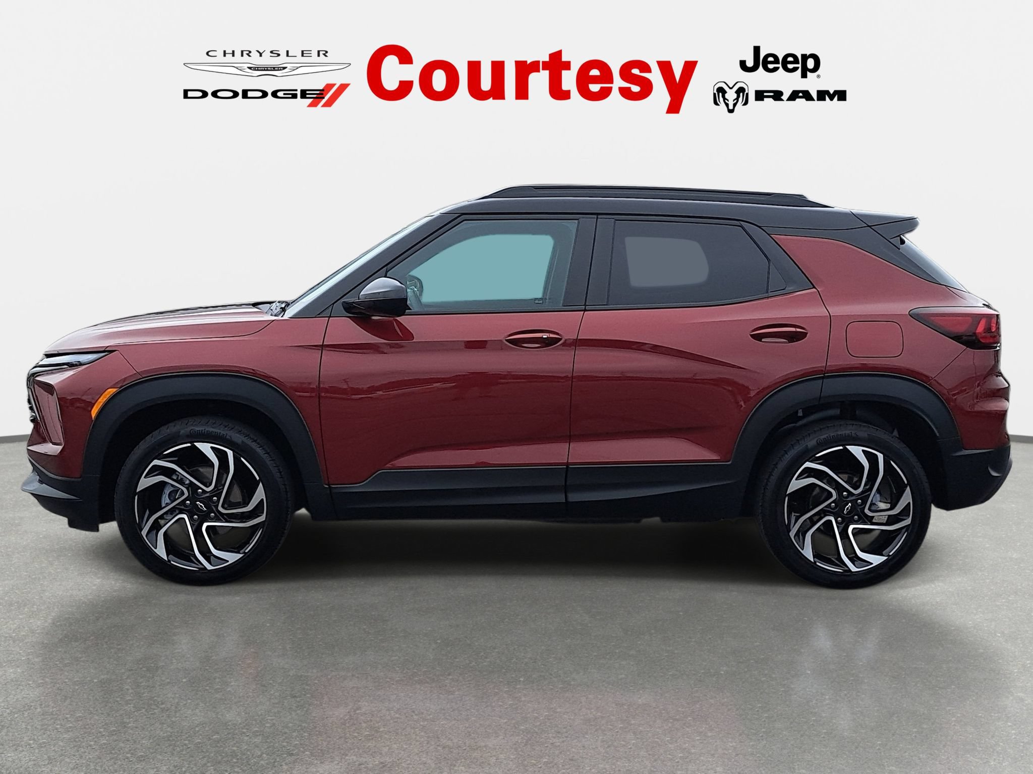 Used 2025 Chevrolet TrailBlazer RS w/ Convenience Package AWD/4WD image 7