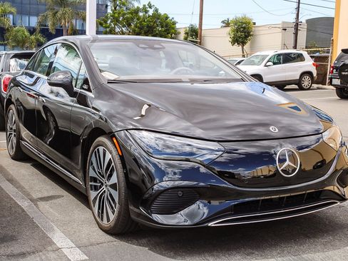 Used 2023 Mercedes-Benz EQE 350+ Sedan image 3