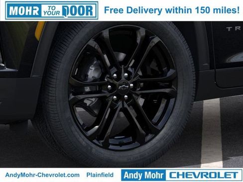 New 2026 Chevrolet Traverse LT w/ Driver Confidence Package FWD image 11