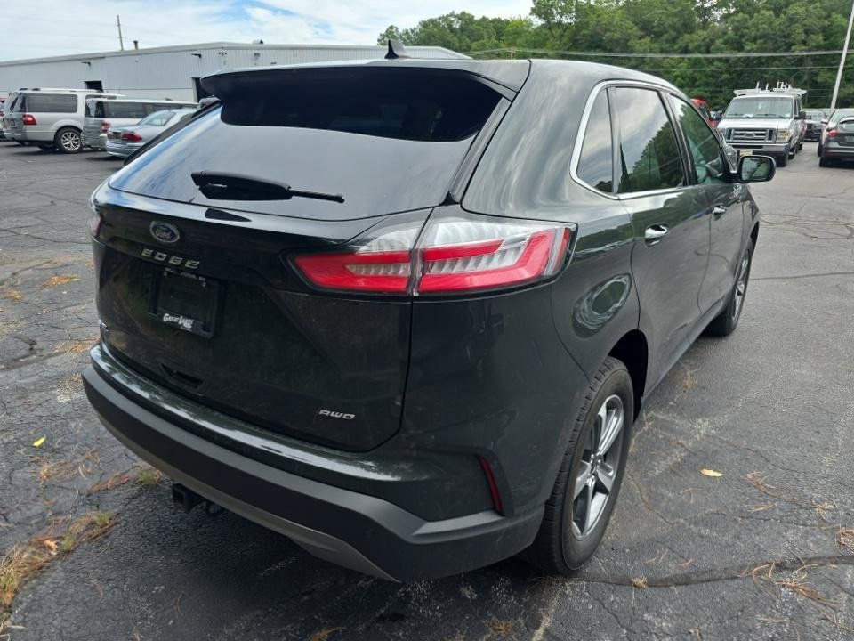 Used 2023 Ford Edge SEL w/ Convenience Package AWD/4WD image 4
