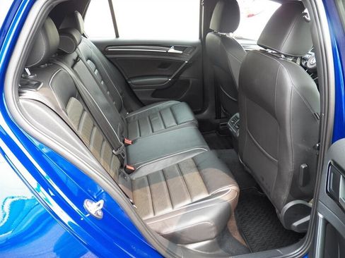 Used 2018 Volkswagen Golf 4-Door AWD/4WD image 10