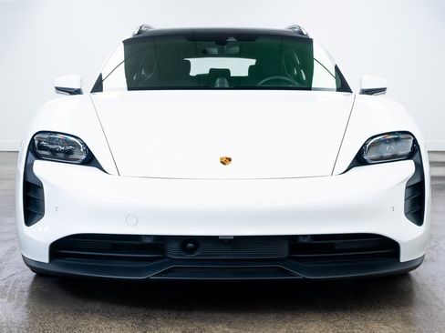 Used 2024 Porsche Taycan GTS image 2