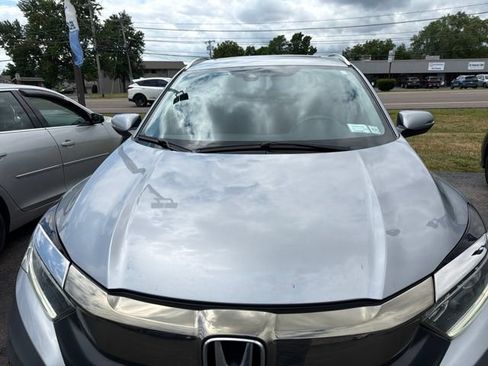 Used 2020 Honda HR-V EX image 3