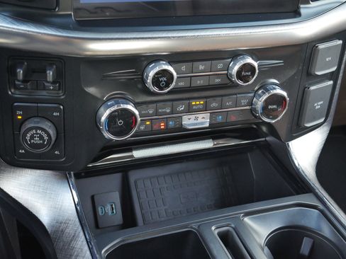 Certified 2022 Ford F150 King Ranch w/ Equipment Group 601A High image 17