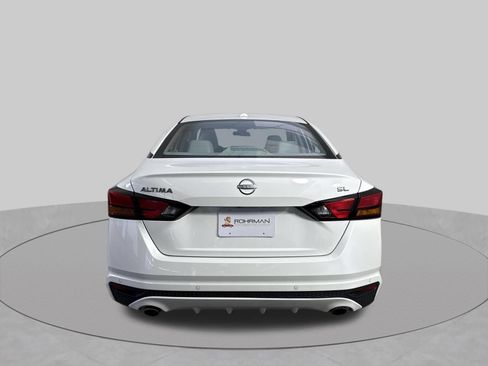 Used 2024 Nissan Altima 2.5 SL FWD image 34