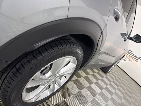 Used 2023 Buick Encore GX Preferred w/ Cold Weather Comfort Package image 32