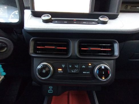 Used 2023 Ford Maverick XLT image 52