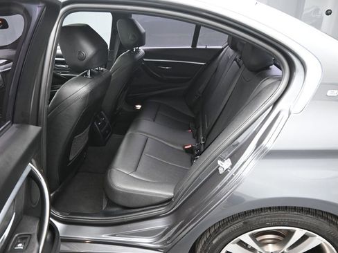 Used 2018 BMW 330e w/ Convenience Package image 20