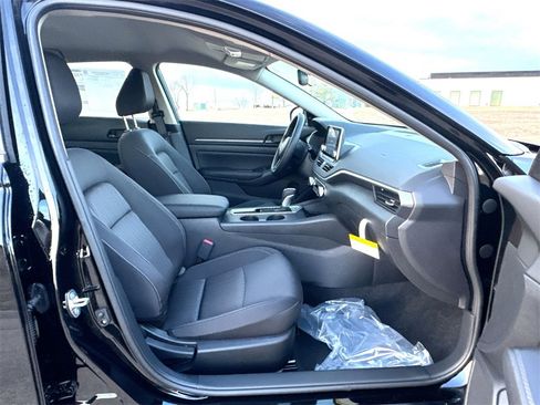 New 2025 Nissan Altima 2.5 S image 23