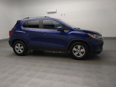 Used 2017 Chevrolet Trax LT image 11