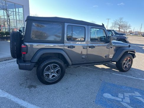 Used 2018 Jeep Wrangler Unlimited Sport S image 28