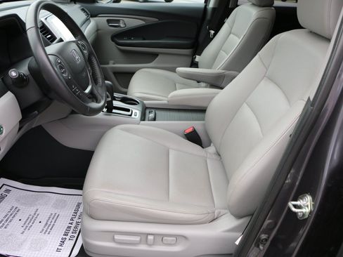 Used 2019 Honda Ridgeline RTL-T image 25