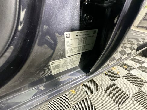 Used 2023 Chevrolet Silverado 1500 LT image 12