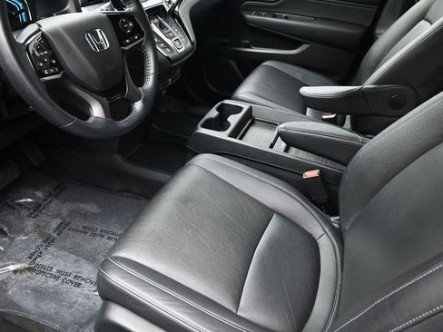 Used 2023 Honda Odyssey Touring image 16
