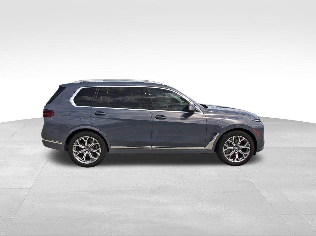 Used 2026 BMW X7 xDrive40i AWD/4WD image 5