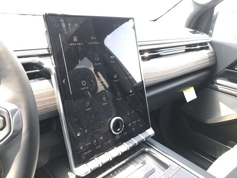 Used 2025 GMC Sierra EV Denali AWD/4WD image 15