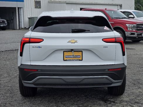 New 2025 Chevrolet Blazer EV LT image 19