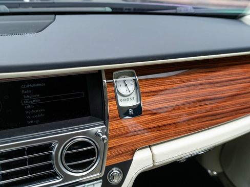 Used 2013 Rolls-Royce Ghost RWD image 13