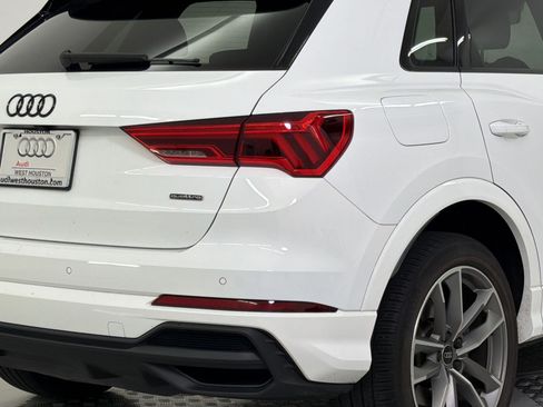 Used 2023 Audi Q3 2.0T Premium w/ Black Optic Sport Package AWD/4WD image 12