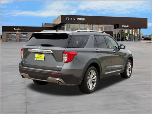 Used 2021 Ford Explorer Limited w/ Equipment Group 301A AWD/4WD image 9