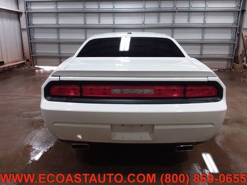 Used 2011 Dodge Challenger R/T image 8