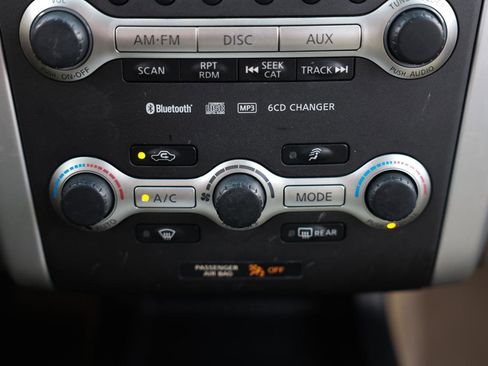 Used 2009 Nissan Murano SL w/ Technology Pkg FWD image 32
