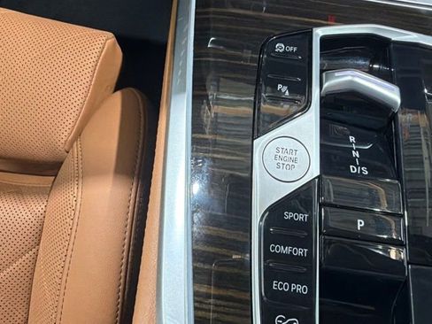 Certified 2024 BMW X7 xDrive40i w/ M Sport Package AWD/4WD image 42