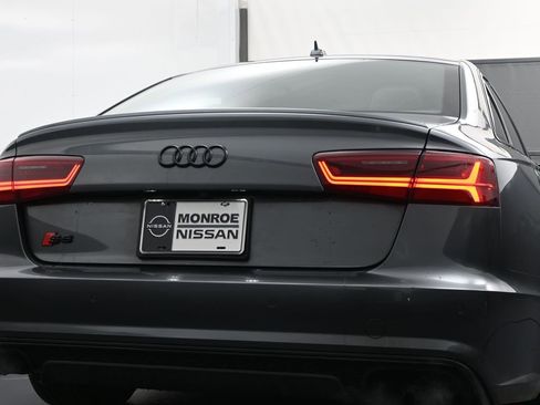 Used 2017 Audi S6 Prestige w/ Prestige Package AWD/4WD image 10