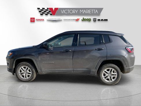 Used 2018 Jeep Compass Sport w/ Tech Group image 2