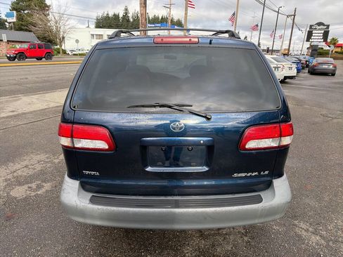 Used 2001 Toyota Sienna LE image 5