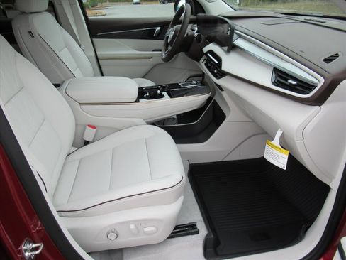 New 2026 Buick Enclave Avenir w/ Super Cruise Package FWD image 10