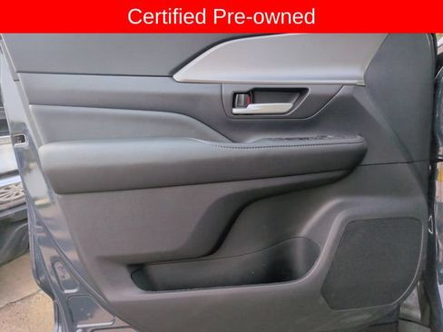 Certified 2026 Toyota Grand Highlander AWD image 9