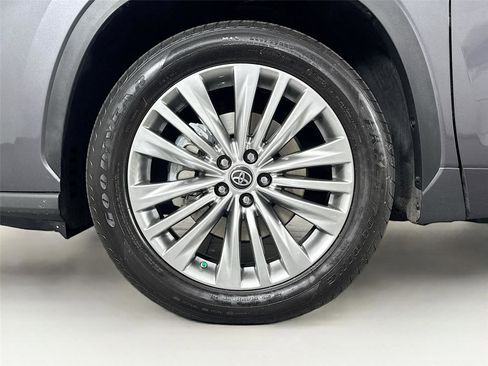 Used 2022 Toyota Highlander Platinum FWD image 62