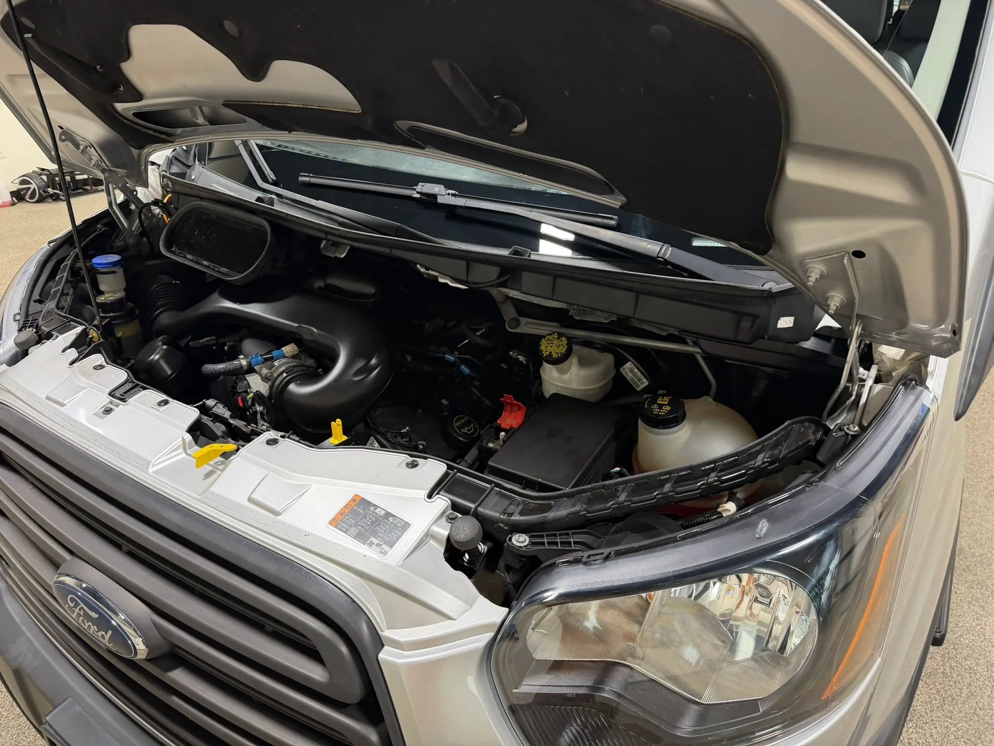 Used 2018 Ford Transit 350 XL RWD image 46