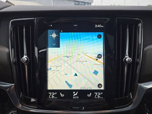 Used 2020 Volvo V90 T6 Cross Country AWD/4WD image 32