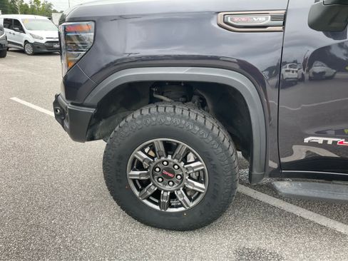 Used 2024 GMC Sierra 1500 AT4X AWD/4WD image 9