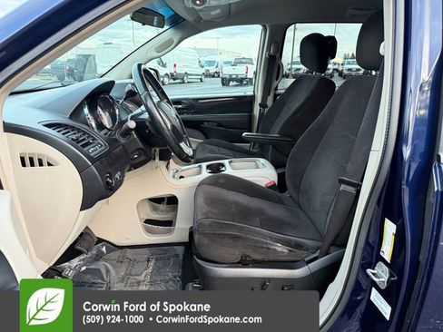 Used 2012 Dodge Grand Caravan Crew w/ Crew Value Pkg image 2