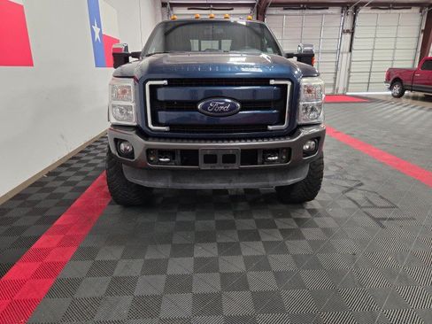 Used 2015 Ford F250 Lariat w/ Chrome Package AWD/4WD image 4