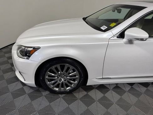 Used 2016 Lexus LS 460 w/ Comfort Package RWD image 12